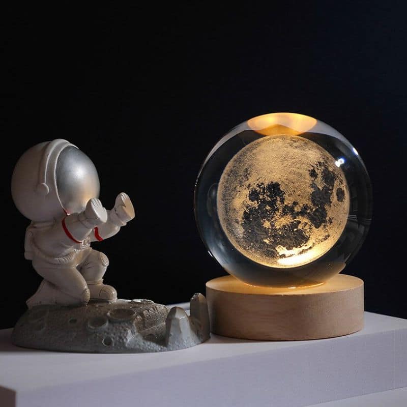 Verthara 3D Crystal Balls LED Light Moon
