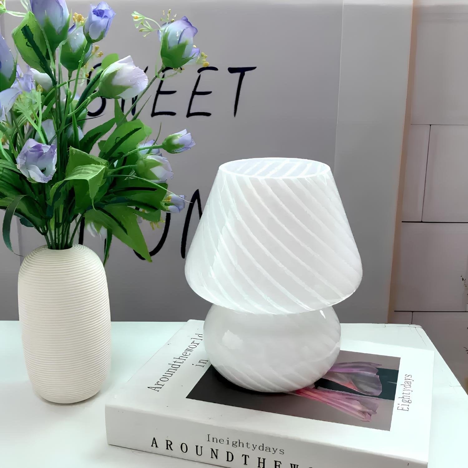 Verthara Hand-Blown Glass Mushroom Table Lamp
