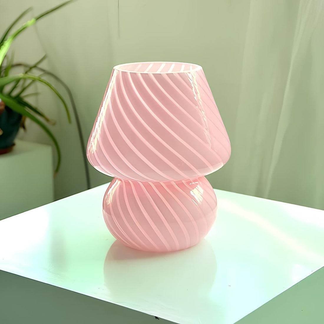 Verthara Hand-Blown Glass Mushroom Table Lamp