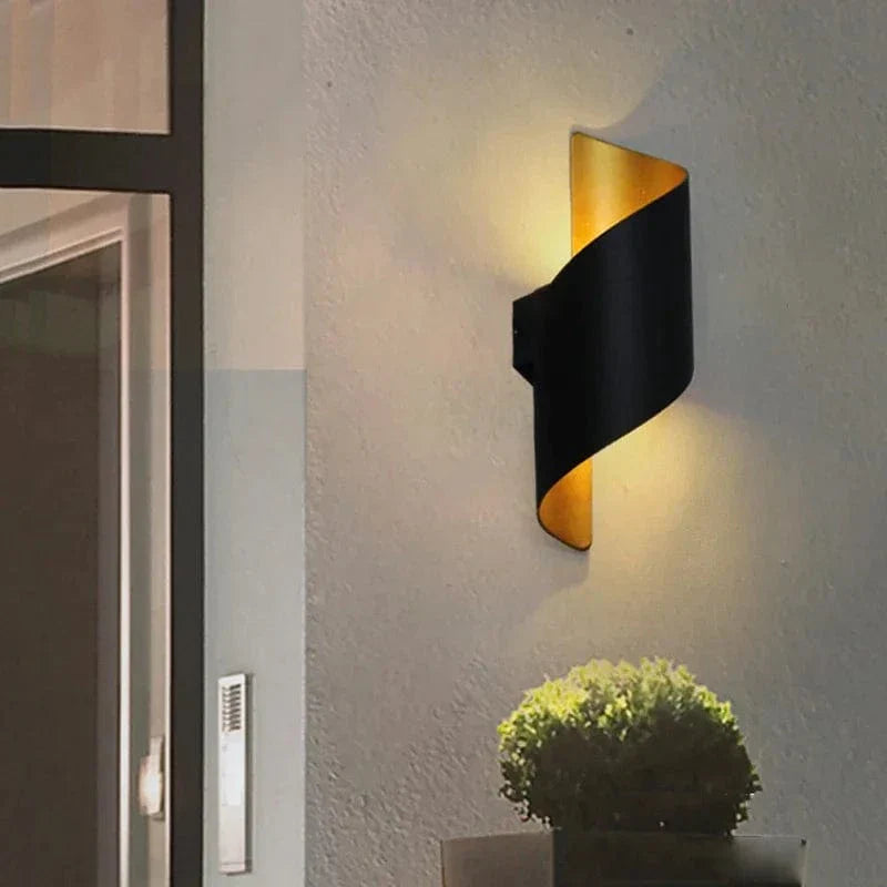 Verthara LED Wall Light With Modern Spiral Design - Waterproof - Indoor/Outdoor Use - 10W - Aluminium Construction - IP65 Rated