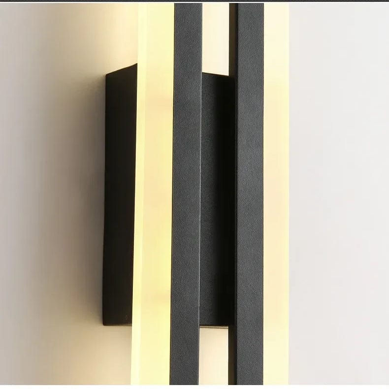 Verthara LED Wall Sconce With Acrylic Lampshade – Indoor Wall Light - Modern Copper Design - Adjustable Colour Temperature - Gold/Black Finish