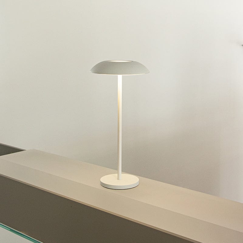 Verthara Matte Elegance Rechargeable Table Lamp Matte White