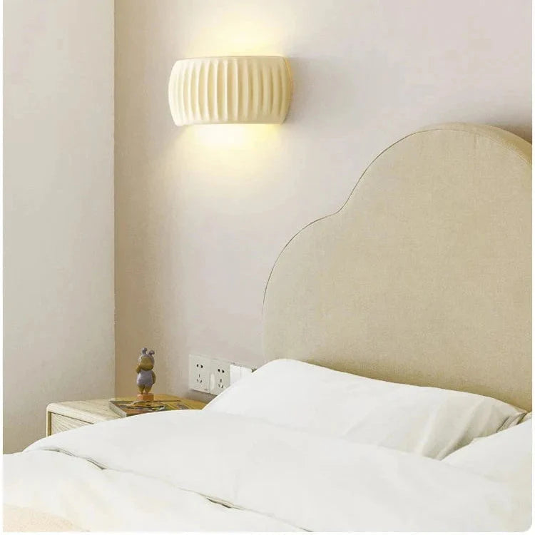 Verthara Modern Resin Wall Light - Wall-Mounted - Ambient Lighting - French Beige - Ideal For Bedroom - Living Room - Corridor - Staircase