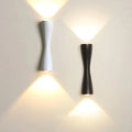 Verthara Outdoor LED Wall Light - Wall-Mounted - IP65 Waterproof - Modern Aluminium Design - Ideal For Porches And Courtyards