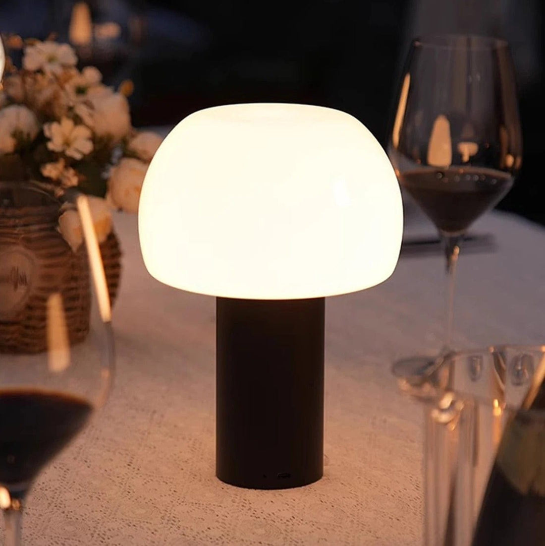 Verthara Rechargeable LED Table Lamp - Cordless - Adjustable Height - Multi-Colour - Indoor/Outdoor Use - Durable Iron and Acrylic
